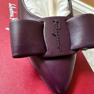 Salvatore Feragamo Viva Pump